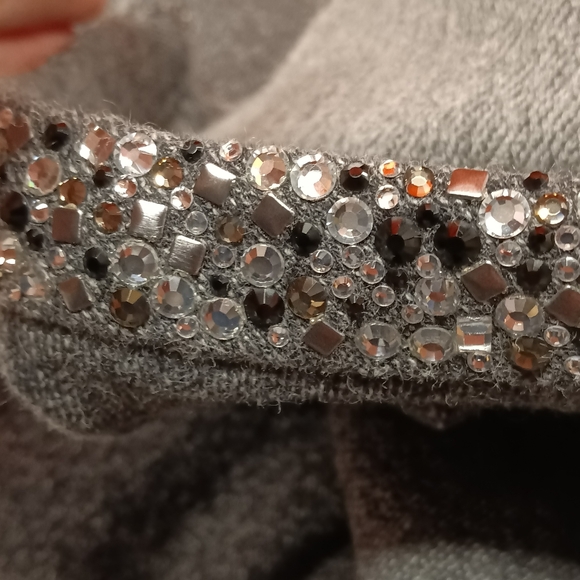 Neiman Marcus Luxury Essentials Cotton & Cashmere French Terry Top Rhinestones - Picture 4 of 14